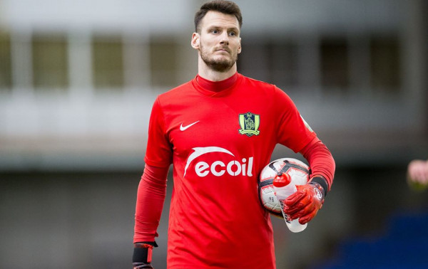 1-ojo turo anonsas:  nuožmi tiesioginių konkurentų kova