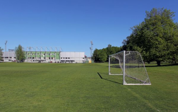 Klubai pirmadienį grįš į treniruočių procesą