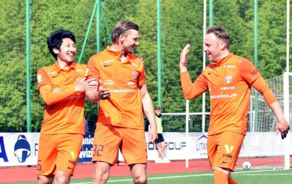 Turo apžvalga: pirmaujanti „Sūduva“ ir R. Vėževičiaus pasiekimas