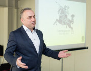 J. Nevoina: „Linkiu didžiausios sėkmės klubams per likusias rungtynes Europoje“