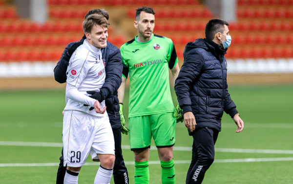 Turo anonsas: pirmasis favoritų grupės atstovų susidūrimas