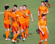 Antrą sykį laimėjusi „Banga“ vejasi vidutiniokus