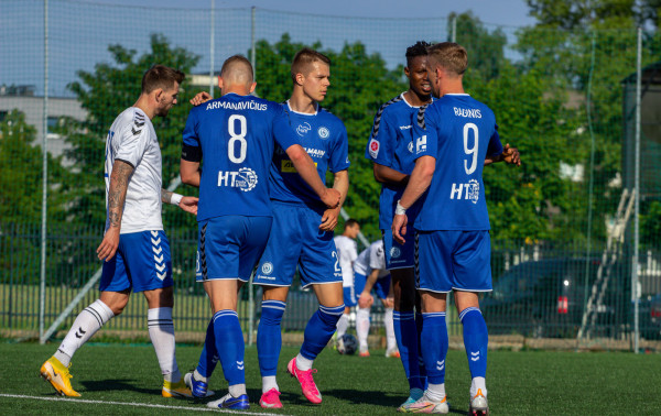 Dar du čempionato klubai sužaidė kontrolinius mačus