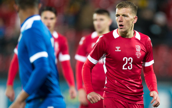 Su Kuveitu išsiskirta lygiosiomis