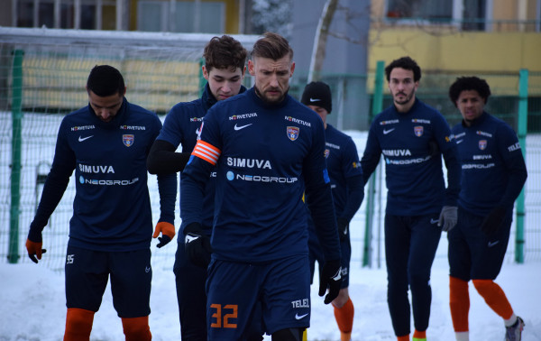 Atidėtos vienerios 1-ojo turo rungtynės