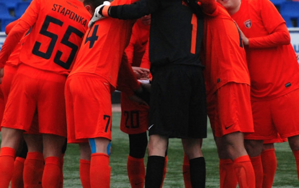 Mylėkite futbolą, žaiskite futbolą, ateikite į futbolą, sirkite futbolu!