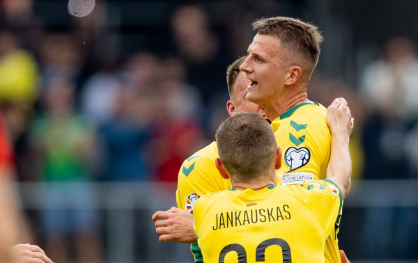 Lietuviai pasidalino po tašką su bulgarais