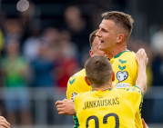 Lietuviai pasidalino po tašką su bulgarais