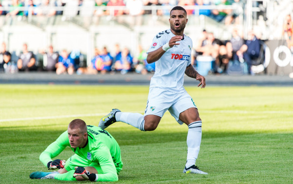 A. Fase išvyko į Lenkiją