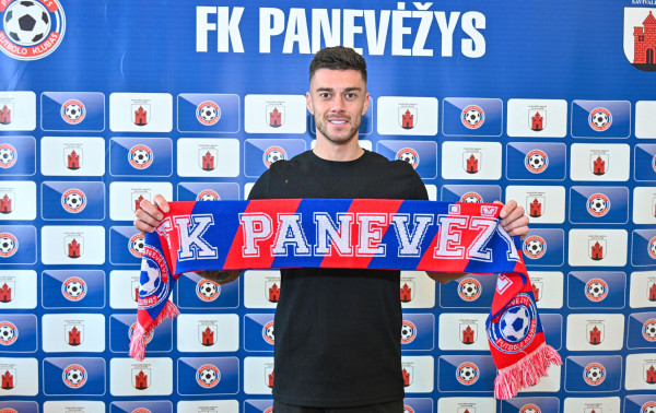 Dainaviečiai ir čempionai pristatė po naujoką