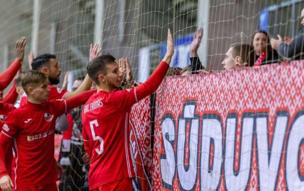 Turo apžvalga: lygiųjų serija ir debiutantų triumfas