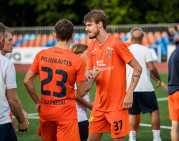 „Banga“ dar sykį palaužė debiutantus