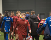 Komandos startavo kontrolinėmis akistatomis