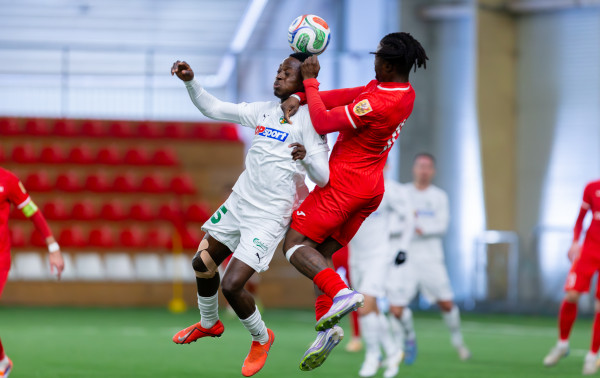 Čempionas sėkmingai startavo pasirengimo dvikovose